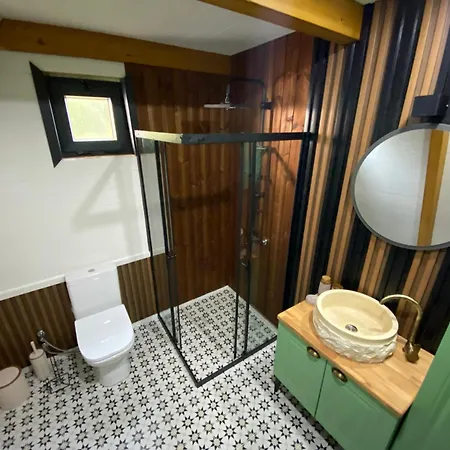 بيت للعطل Eden Garden Apart Evleri